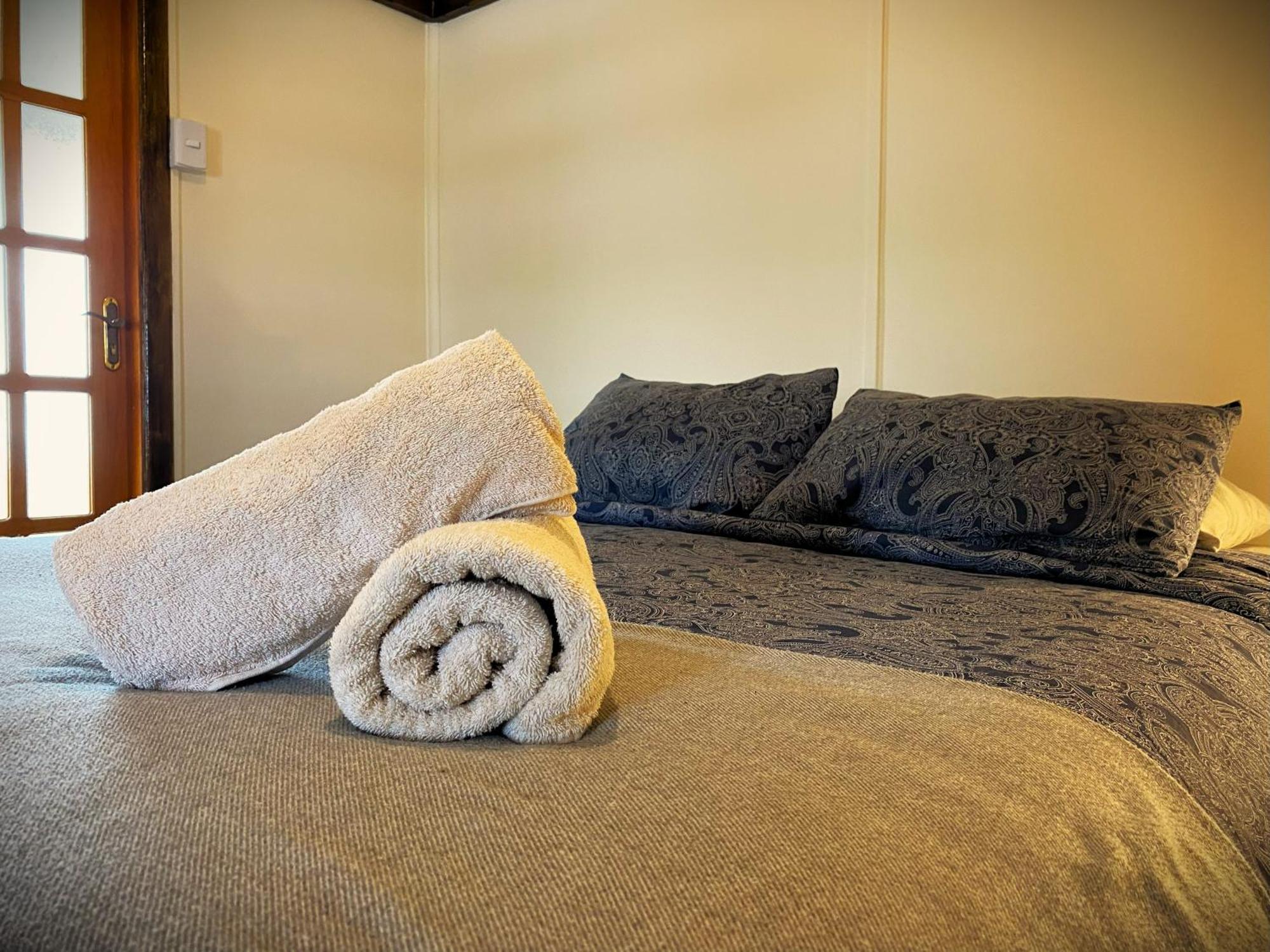 Kawi Hostel ปวยร์โตนาตาเลส ภายนอก รูปภาพ